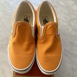 Brand new Vans classic slip on.
